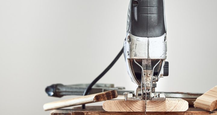 Guida_all_Utilizzo_delle_Frese_per_Legno_Gambo_8_mm_Scopri_i_Vantaggi_e_le_Tecniche_di_Lavorazione_b6fd35274b